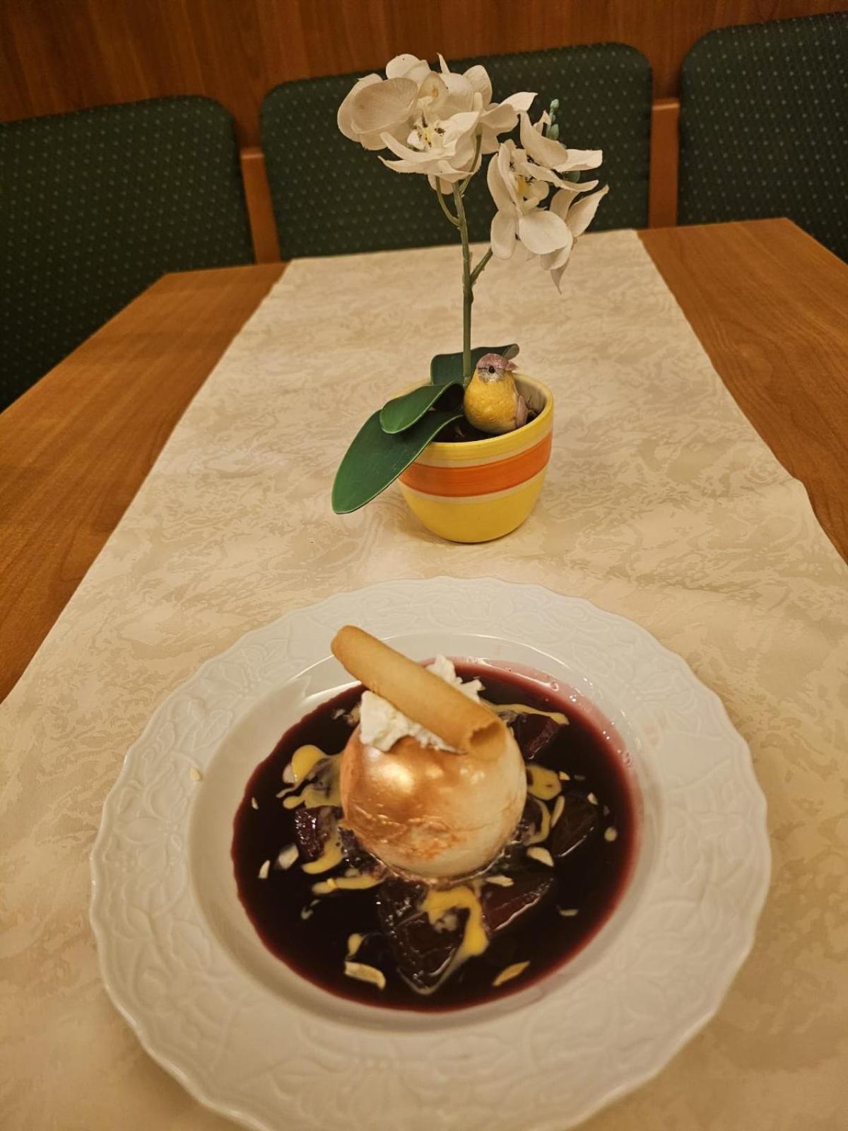 האסלפלדה Hotel Zur Krone מראה חיצוני תמונה